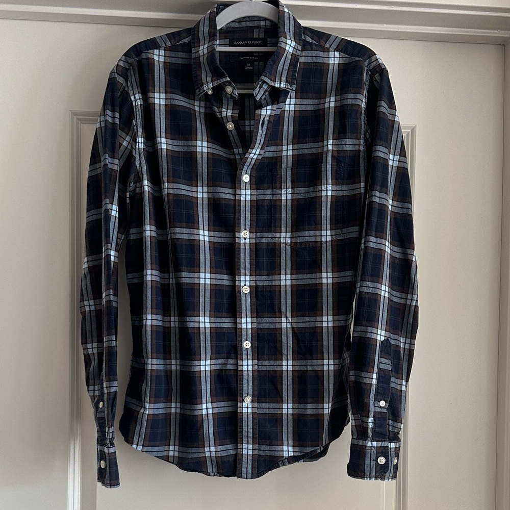 Banana Republic Men’s Navy and Brown Plaid Button Down Shirt